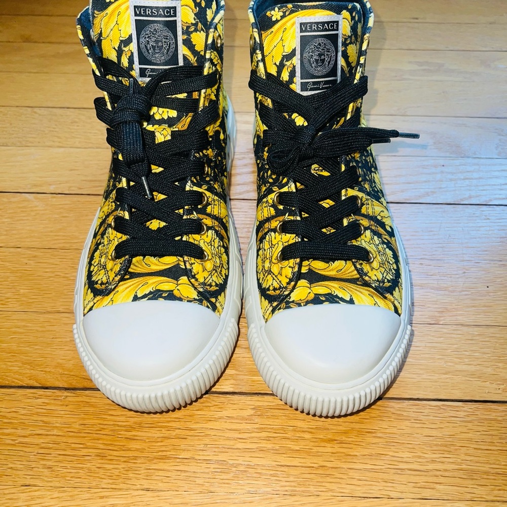 Versace Yellow & Black Baroque High-Top Sneakers - Picture 5 of 9